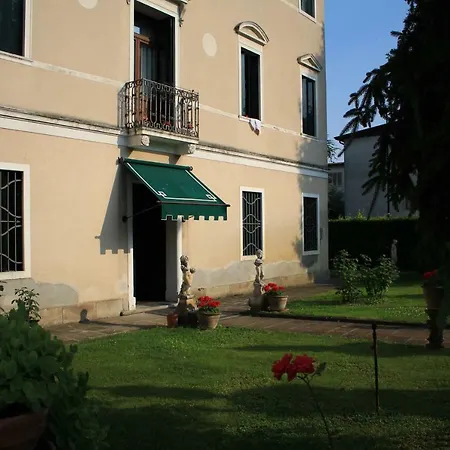 Apartment Tarsilla *